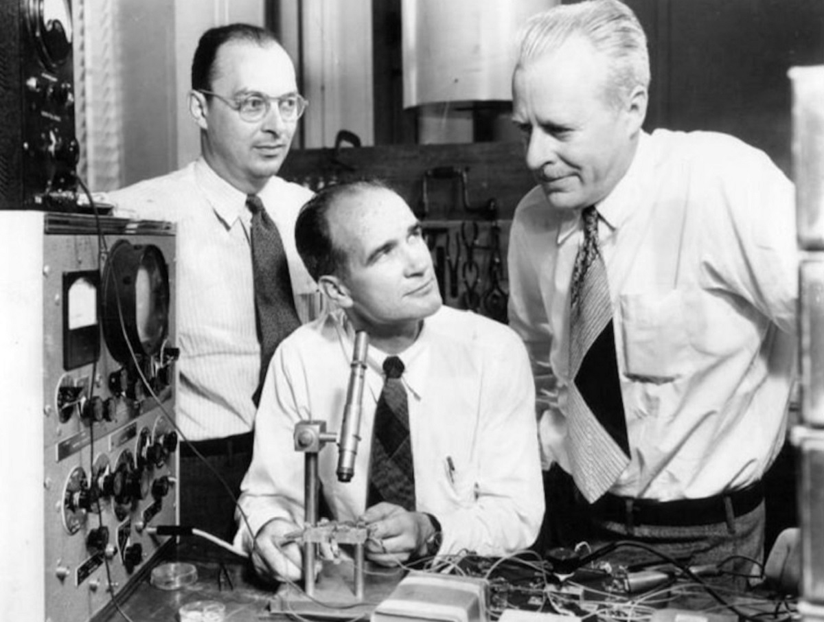 Quién inventó el transistor